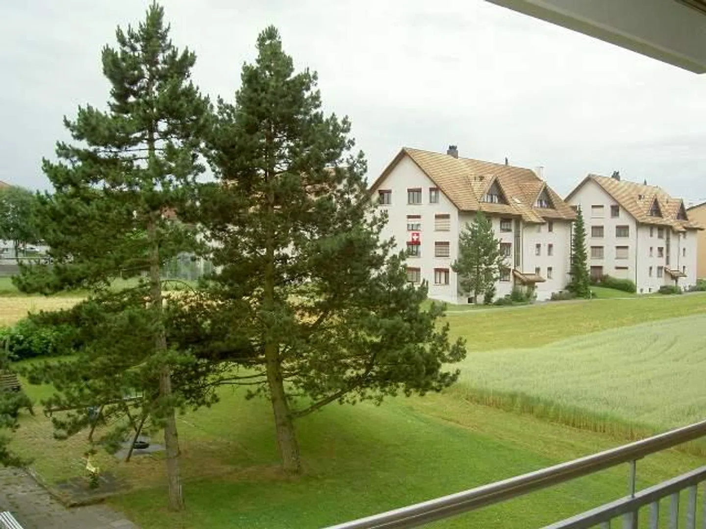 4 1/2-room apartment on the 2nd floor - Photo 1 of 7