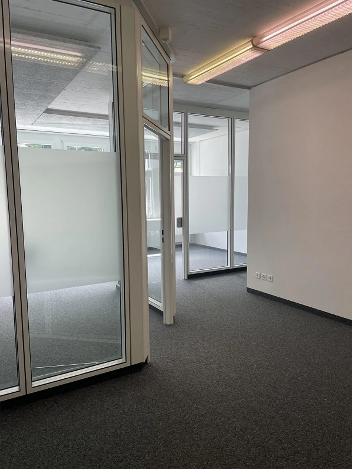 Office and storage spaces in a central location in St. Gallen - Photo 7 of 11