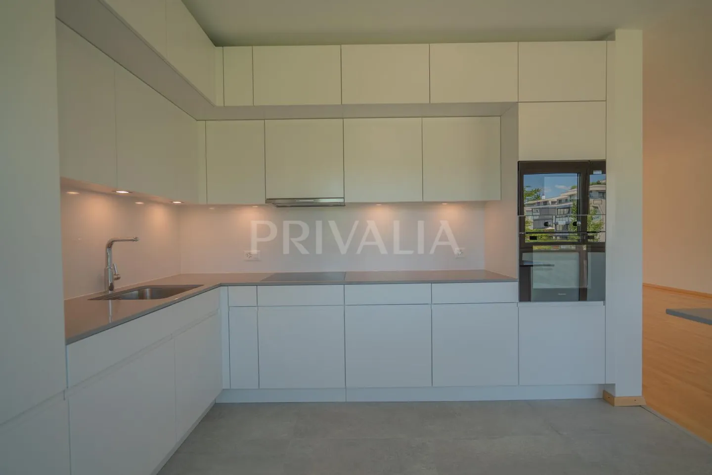 Bel appartement de 150 m2, balcon et jardin d'hiver - Photo 4 sur 10