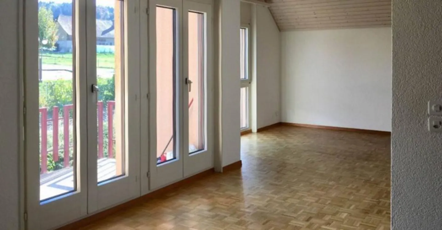 Grande appartamento con soppalco - Foto 2 di 9