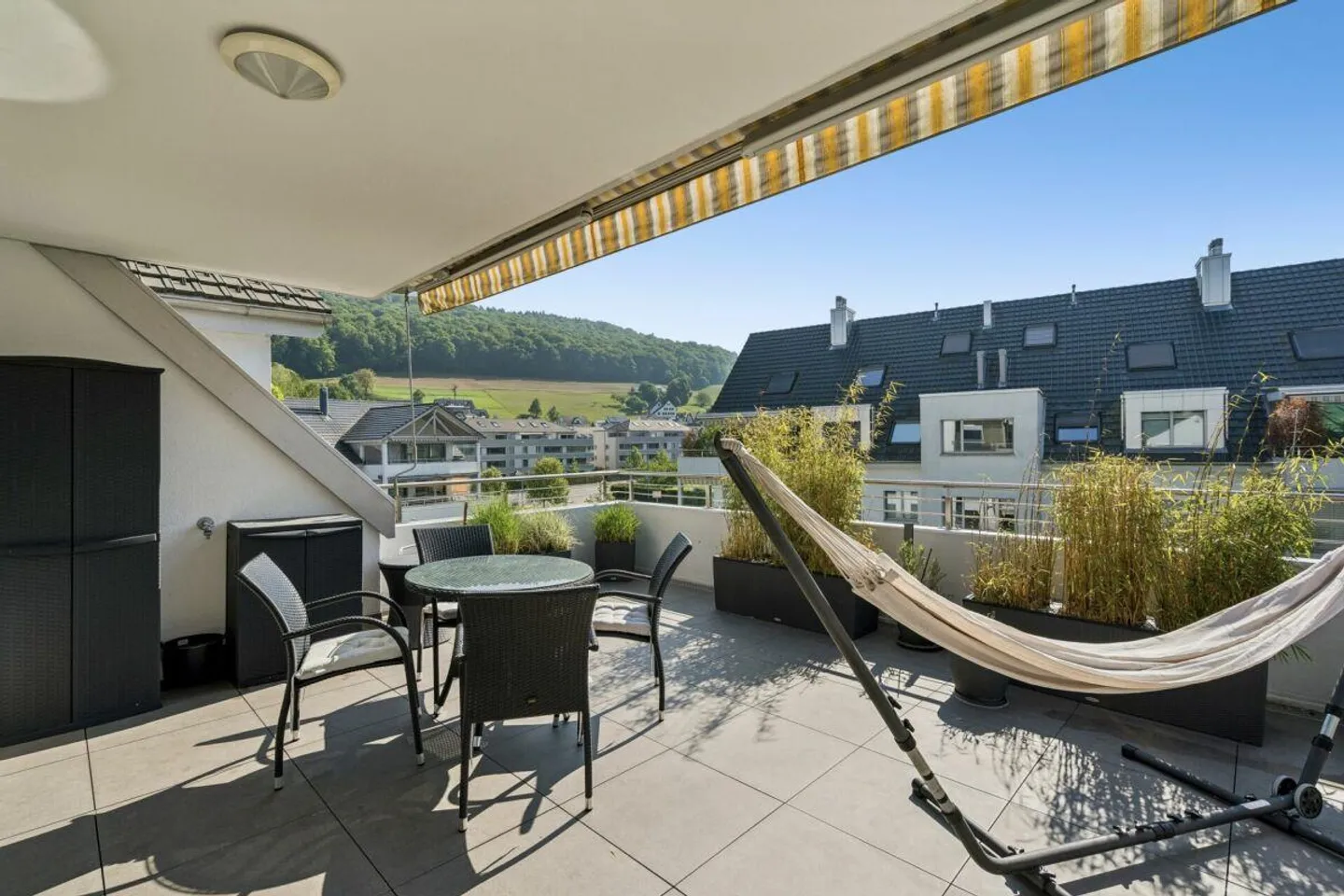ZWEI EBENEN - ZWEI TERRASSEN - EIN ZUHAUSE - Photo 17 of 19