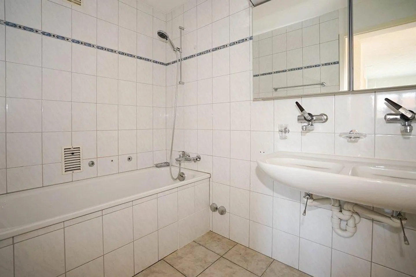 Appartement 3.5 pièces - Foto 7 von 9