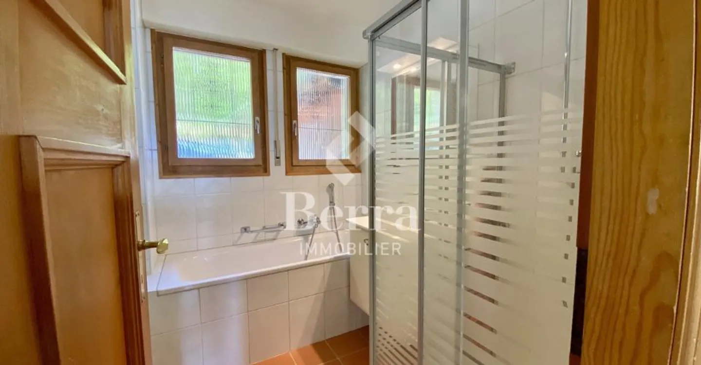 Charmante Villa mit Atemberaubendem Blick - Foto 9 von 13