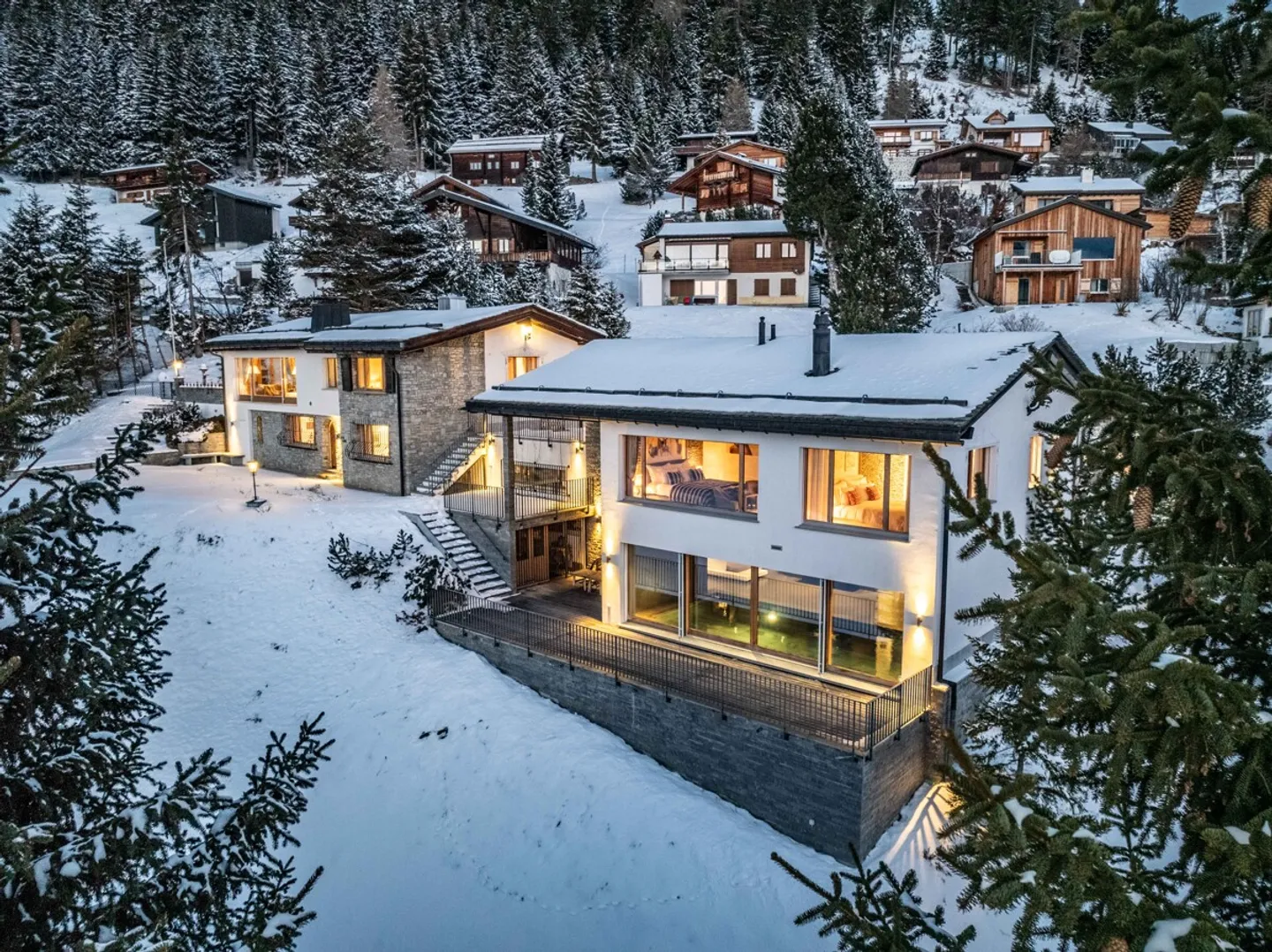 Mountain Residence Ensemble of the Extra Class in Prime Location in Valbella - Photo 1 of 6