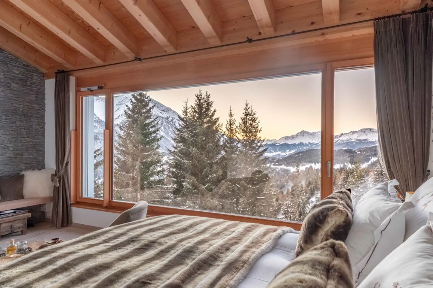 Mountain Residence Ensemble of the Extra Class in Prime Location in Valbella - Photo 5 of 6