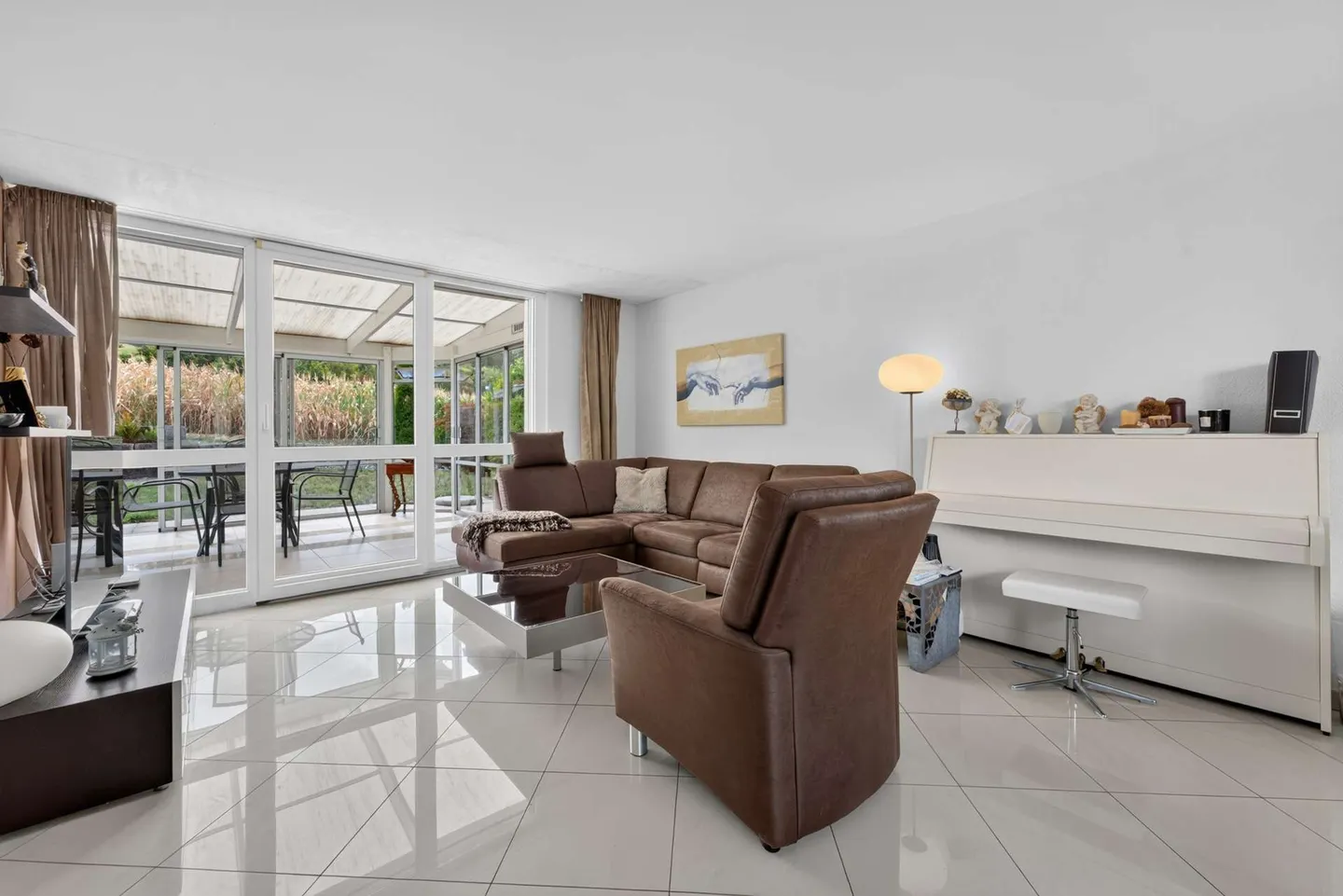 Charming 5-room single-family house with sunny garden oasis and versatile expansion potential - Photo 6 of 13