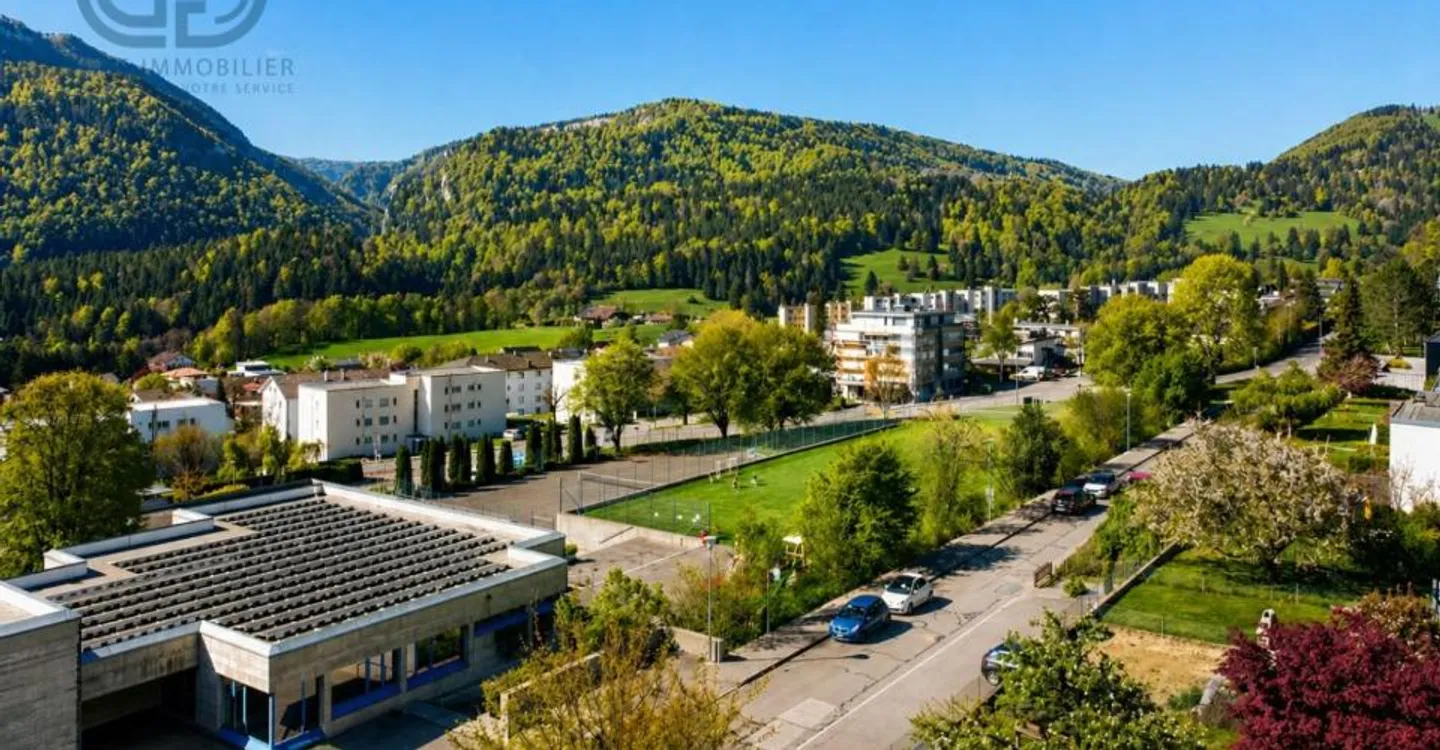 Reihenhaus auf einer Seite in der Nähe der Schule - Foto 11 von 11
