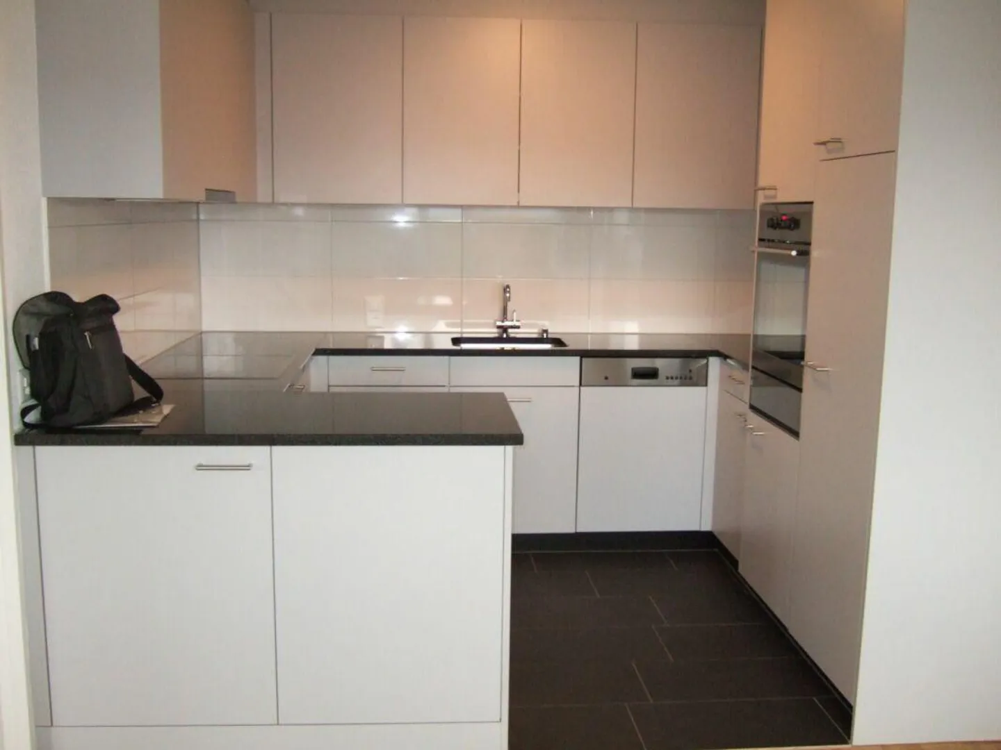 Ampio appartamento di 4,5 stanze a Dietikon - Foto 1 di 6