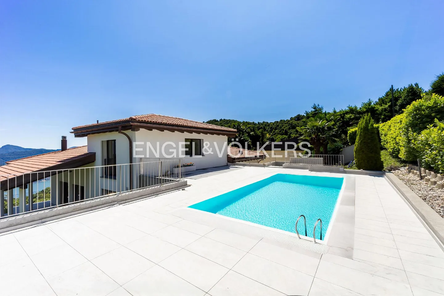 Villa ristrutturata con splendidi spazi esterni - Foto 13 di 13