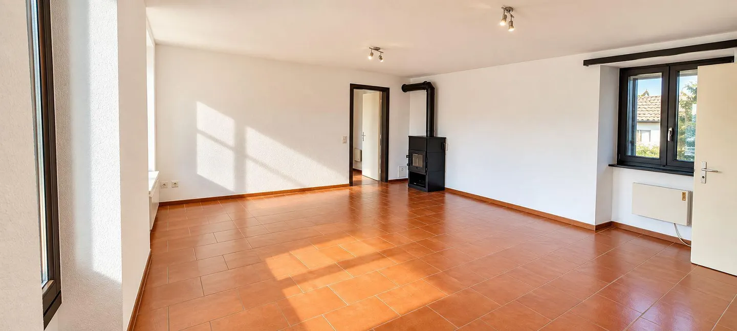 NOVAGGIO – Appartement 3.5 pièces avec balcon au cœur du village - Photo 1 sur 6
