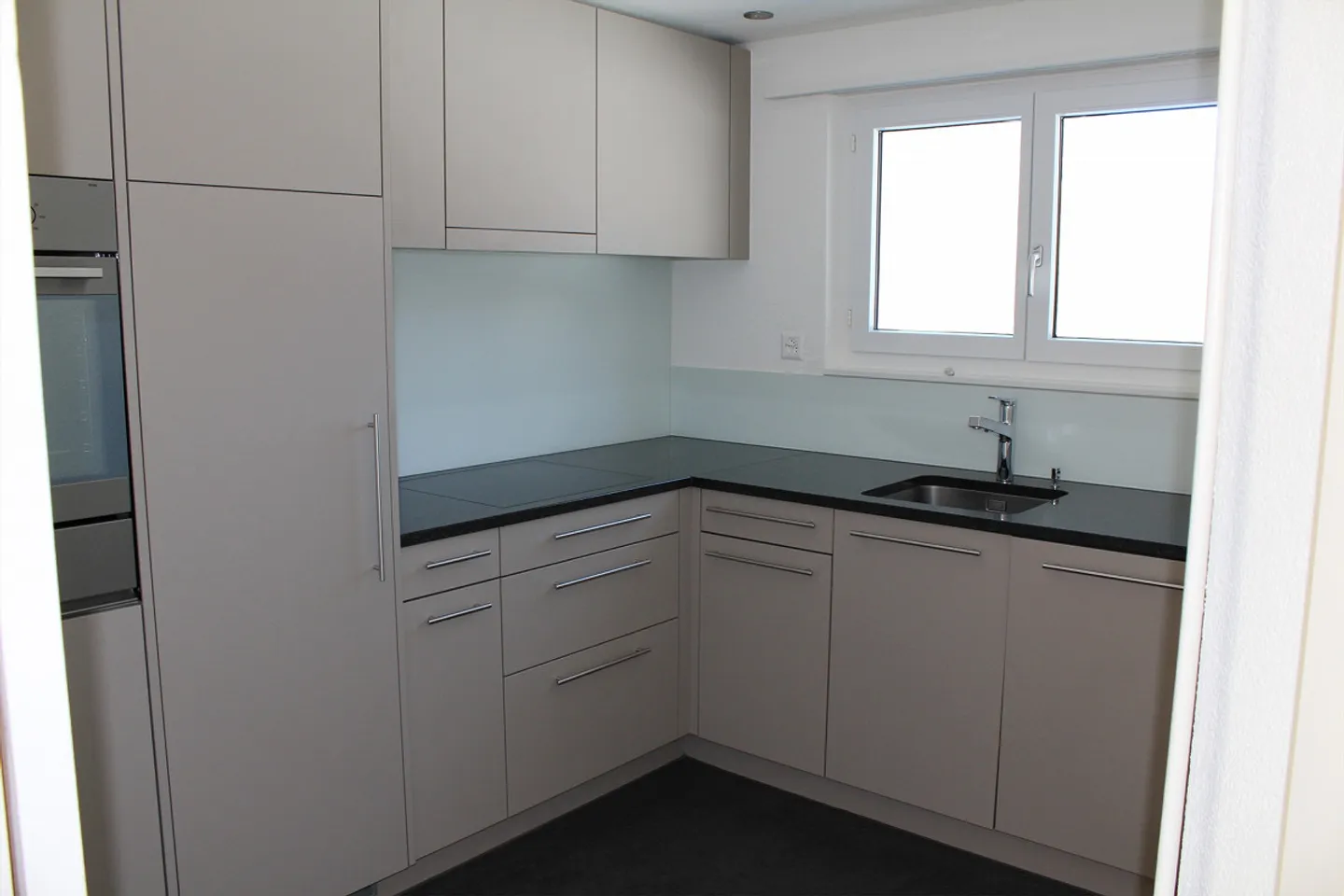 Helle 4-Zimmer Wohnung - Foto 3 von 5