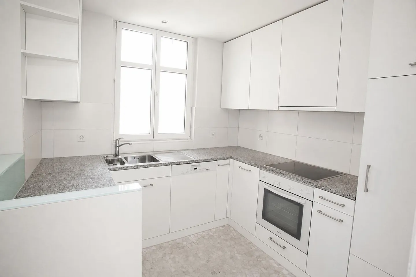 Moderne 3-Zimmer-Wohnung in Basel - Foto 2 von 8