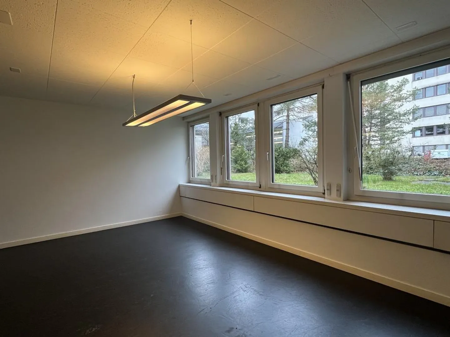 Bureau lumineux à louer près de la SBB - Photo 3 sur 3