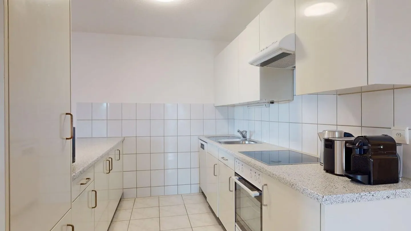 Apartment for rent - Photo 4 of 10