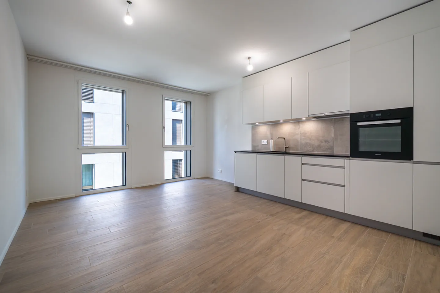 Appartement Moderne dans un Endroit Calme - Photo 2 sur 7