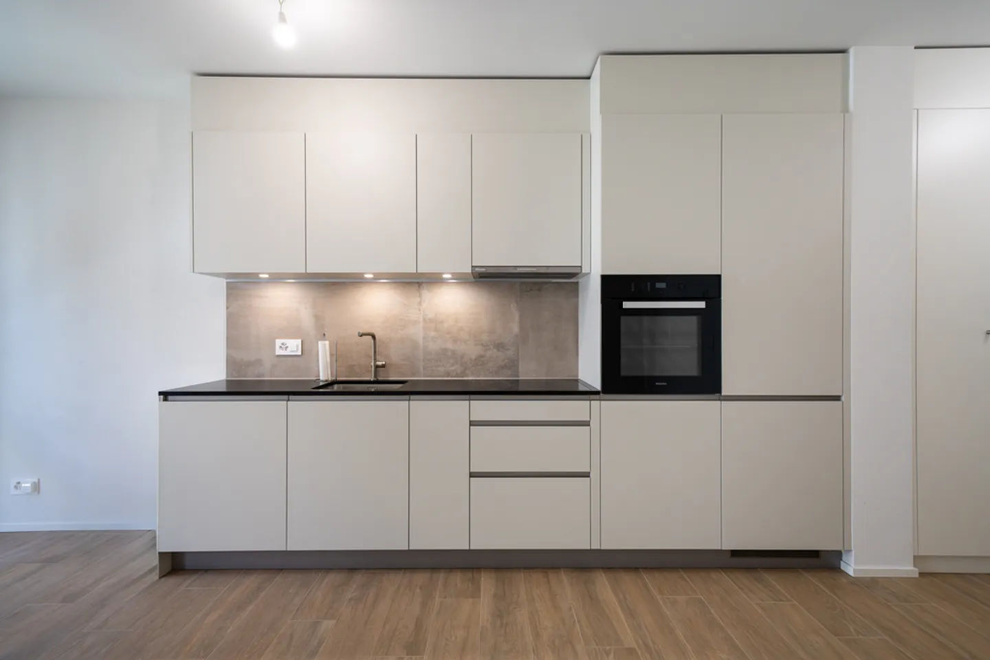 Appartement Moderne dans un Endroit Calme - Photo 3 sur 7