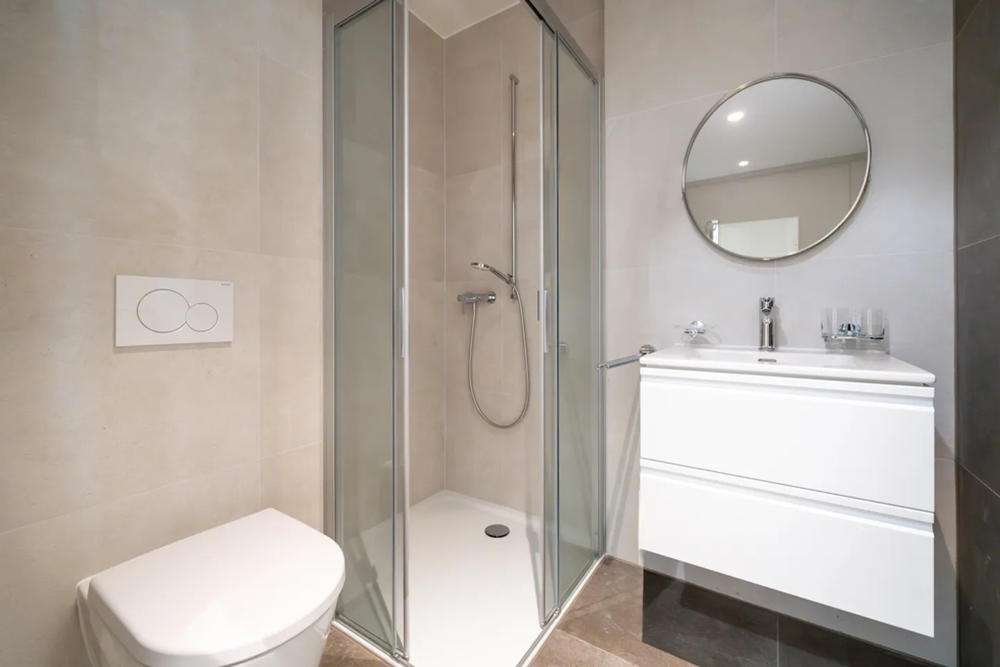 Appartement Moderne dans un Endroit Calme - Photo 4 sur 7