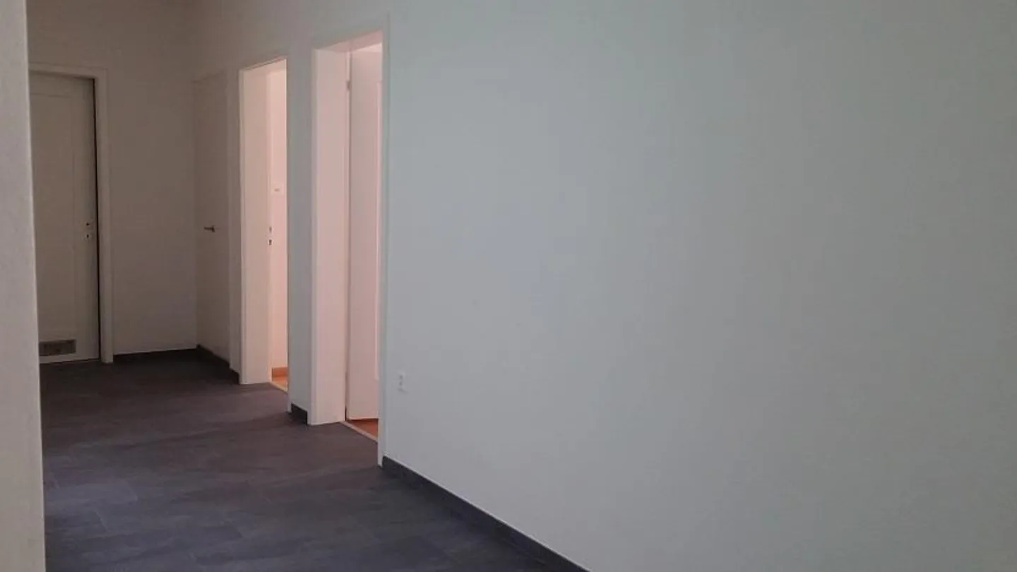 Modern 3.5-room apartment in the town center - Photo 5 of 6