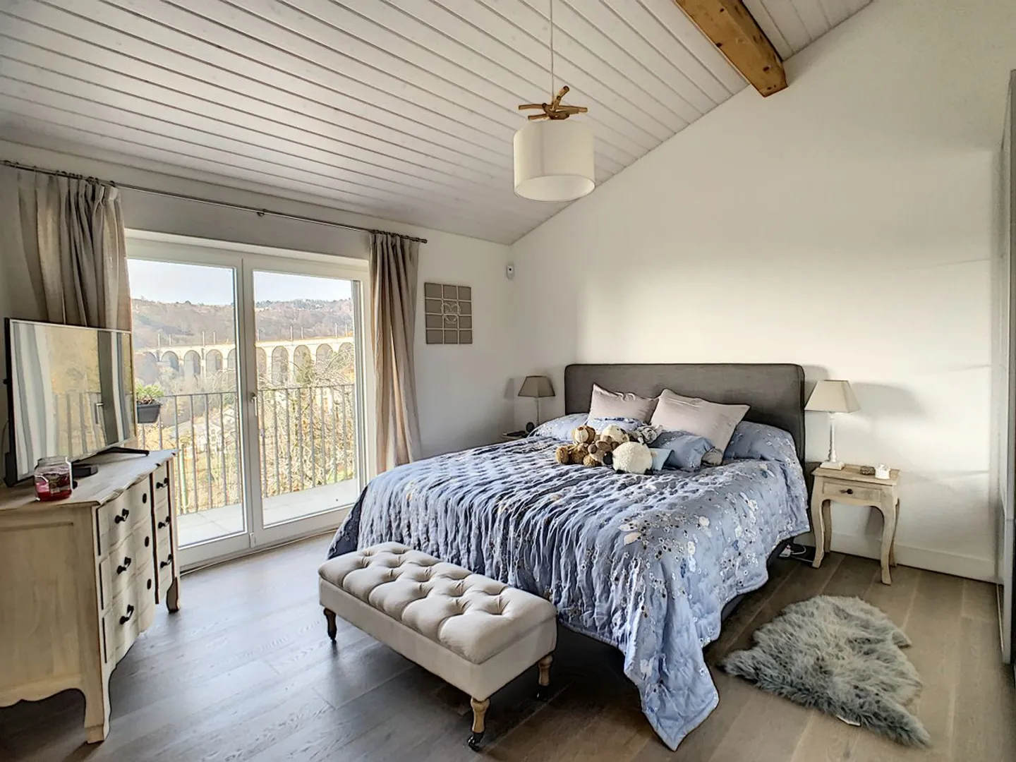 Charmant appartement de 3.5 pièces avec vue sur le lac - Photo 3 sur 7