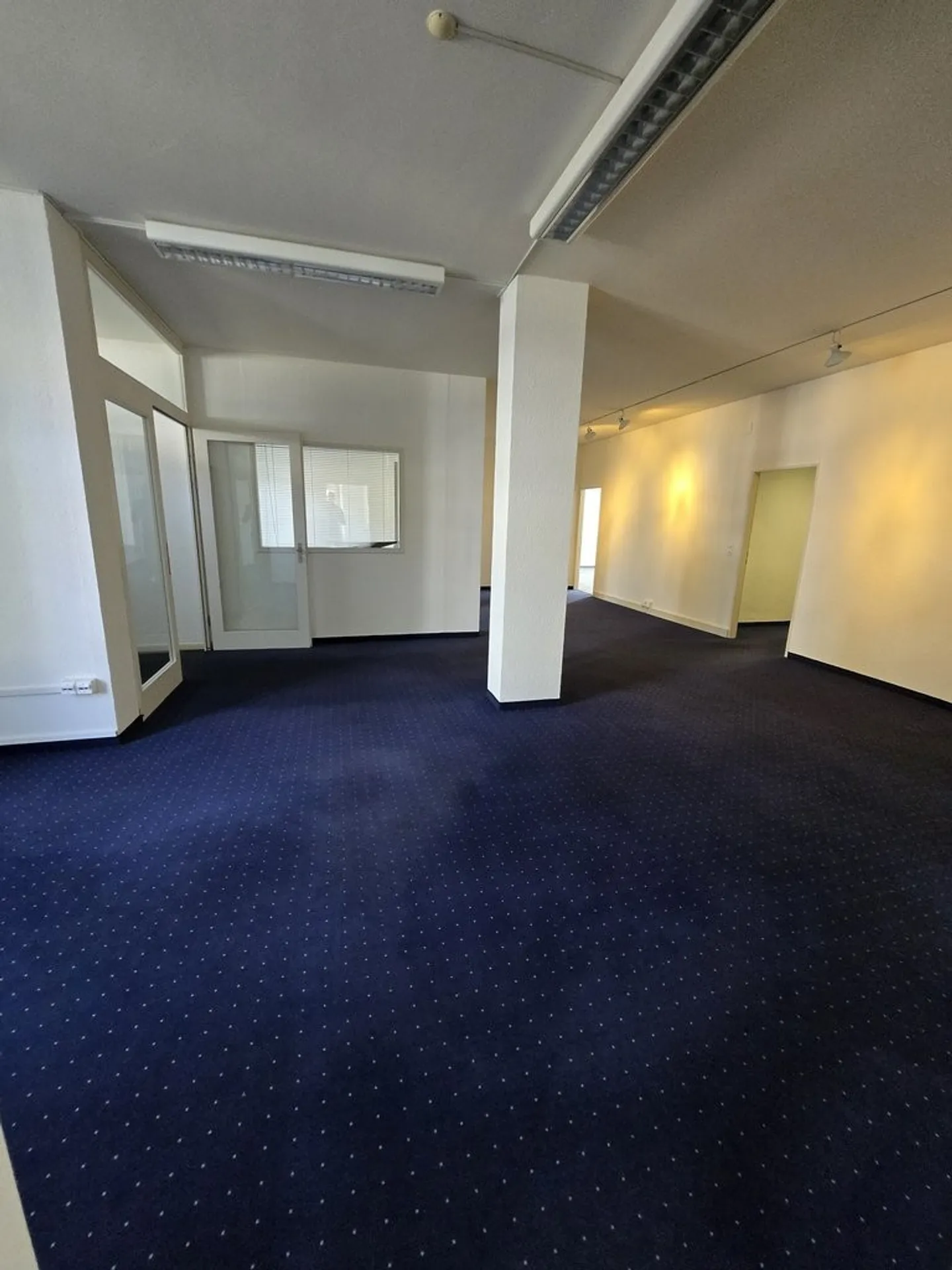 3-Month Rent-Free Period - Versatile Office/Practice Space - Photo 7 of 8