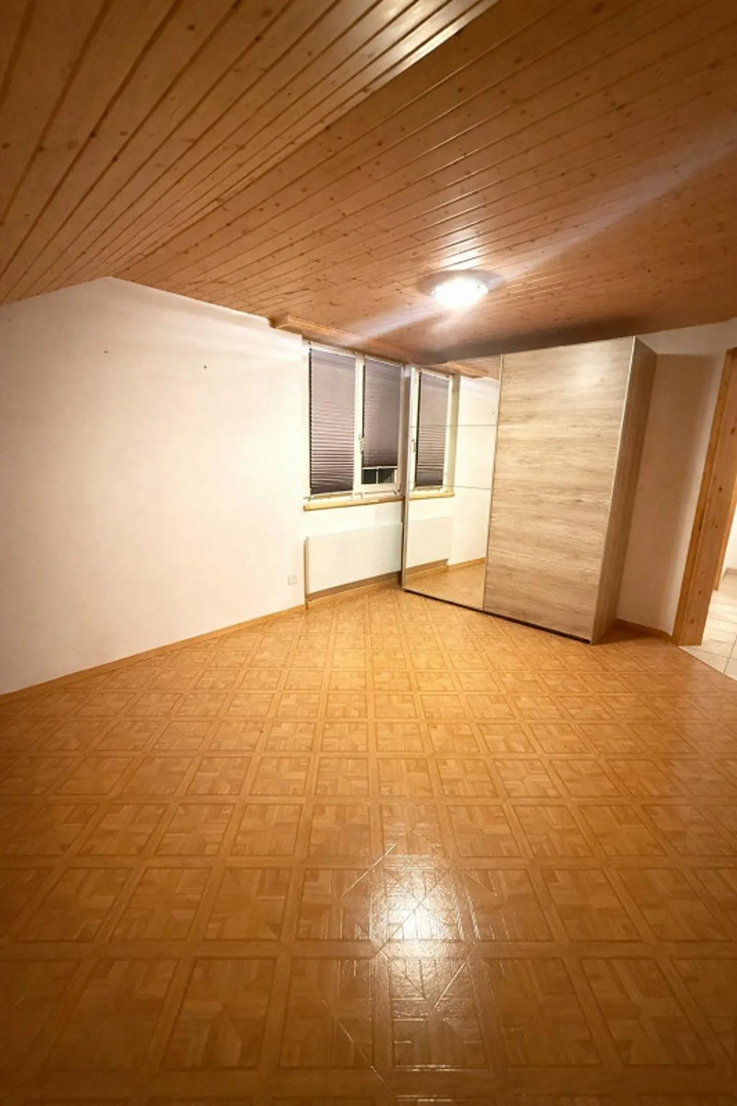 Appartement sous les combles de 2,5 pièces - Photo 6 sur 8