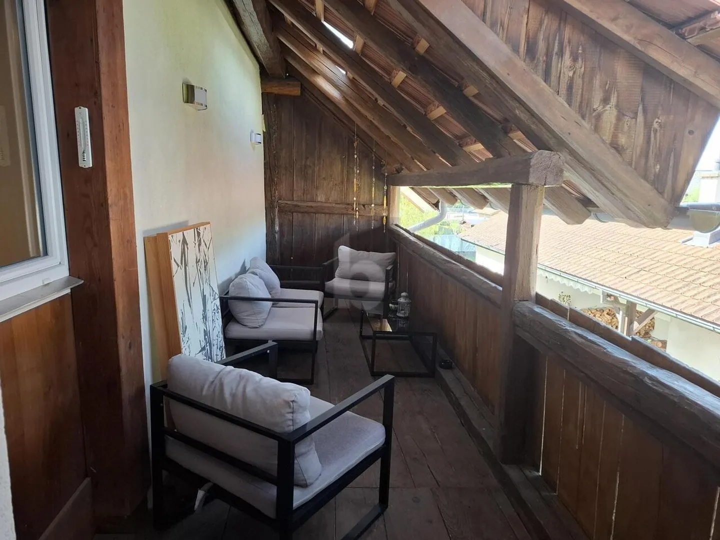 Generous Volume and Unique Charm - Photo 5 of 6