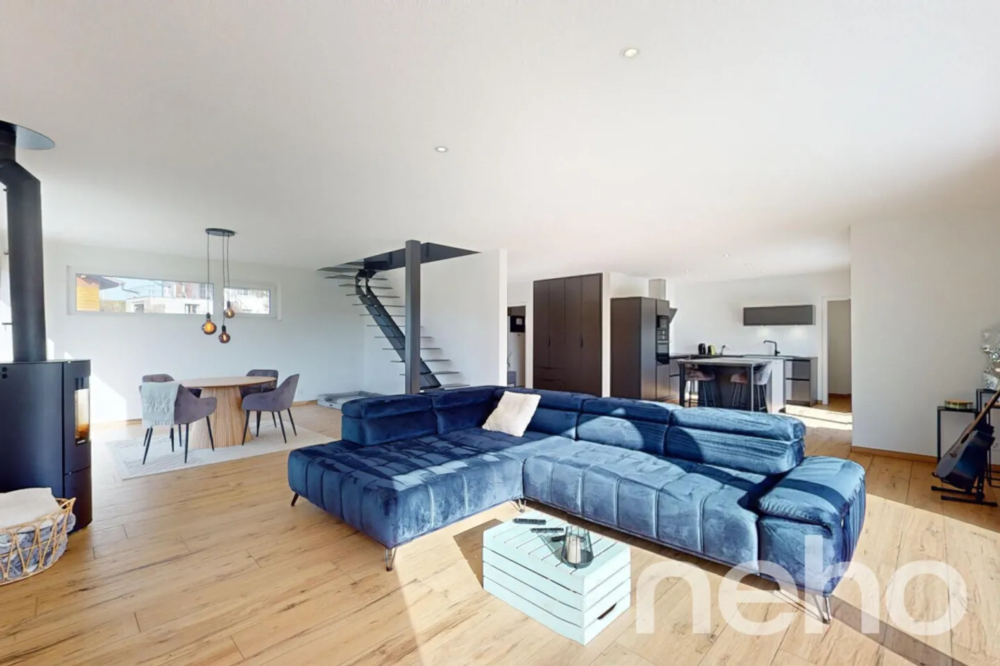 Prächtiges Haus aus dem Jahr 2023 mit 4,5 Zimmern, großem Garten und Aussicht! - Foto 4 von 13