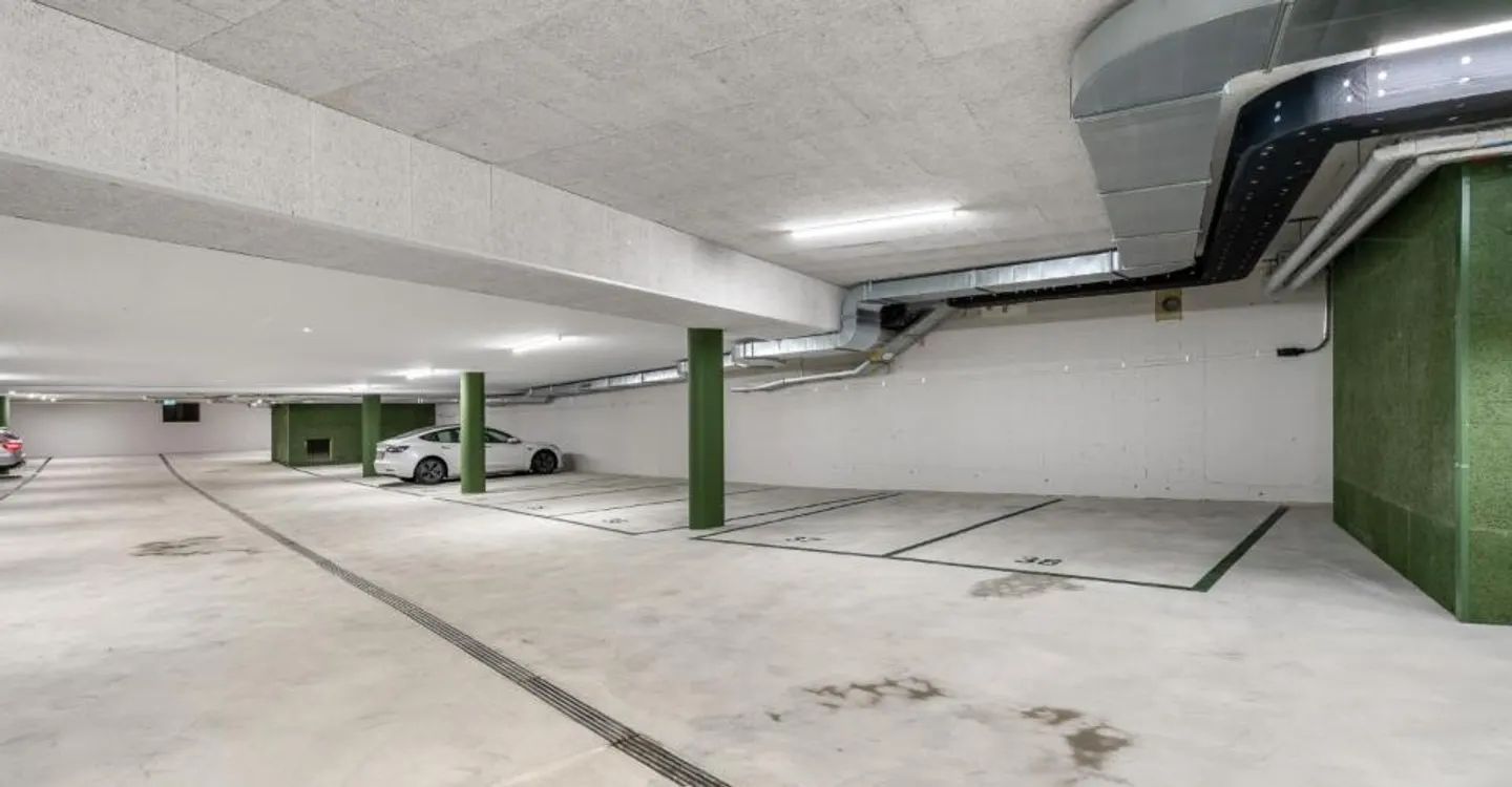 Places de stationnement et places de moto à louer à Zurich 8057 - Photo 5 sur 6