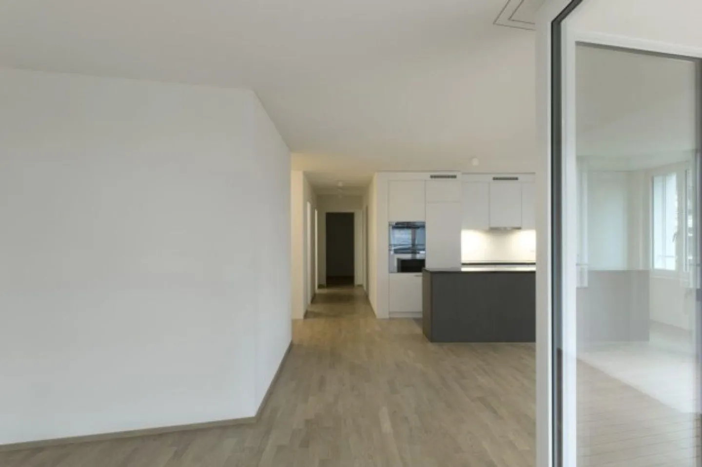 Schöne 4.5 Zimmerwohnung im Dorfkern von Eschenbach - Foto 3 von 6