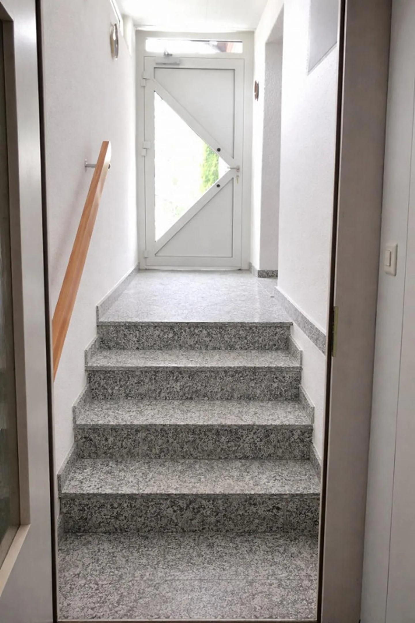 Sonnige Aussichten für Familien in natürlicher und friedvoller Lage - Foto 12 di 18