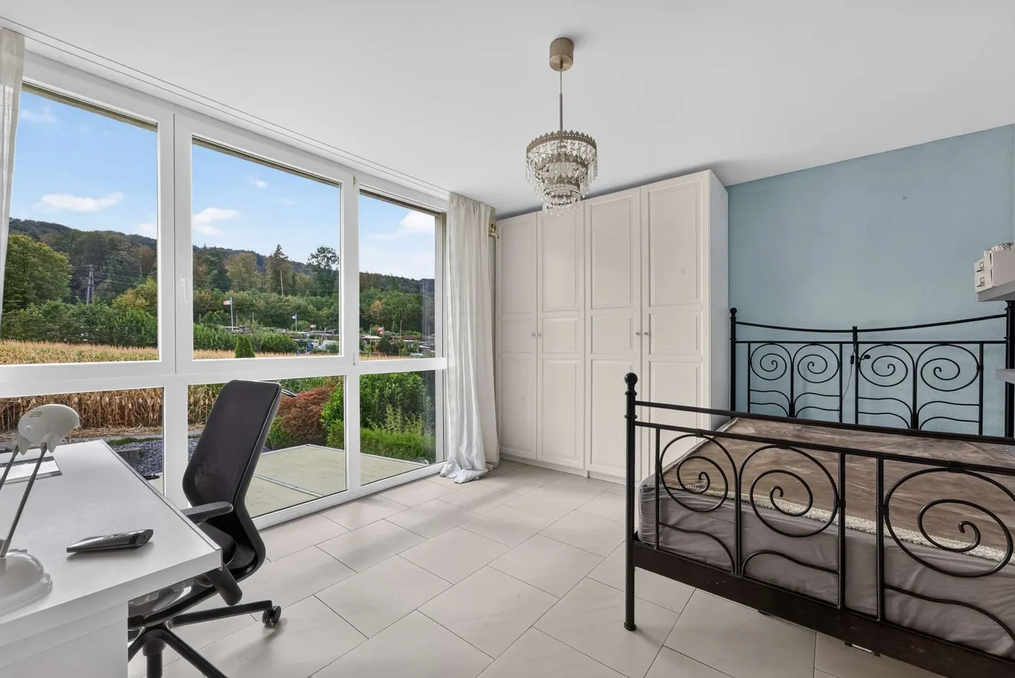 Charming 5-room single-family house with sunny garden oasis and versatile expansion potential - Photo 13 of 13