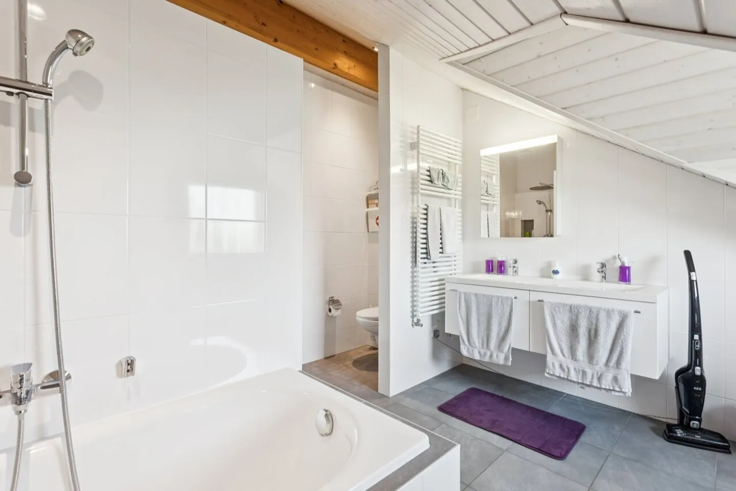 Schönes Objekt mit 3 Einheiten und privatem Wellnessbereich - Foto 10 von 13