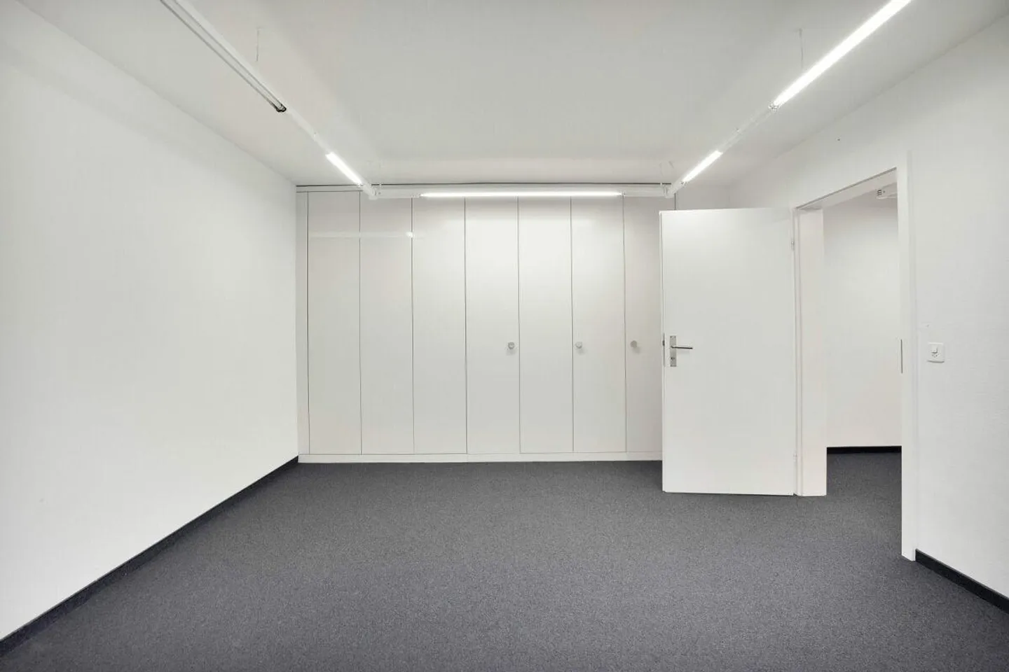 Beste Lage für Ihr Gewerbe! - Foto 4 von 7