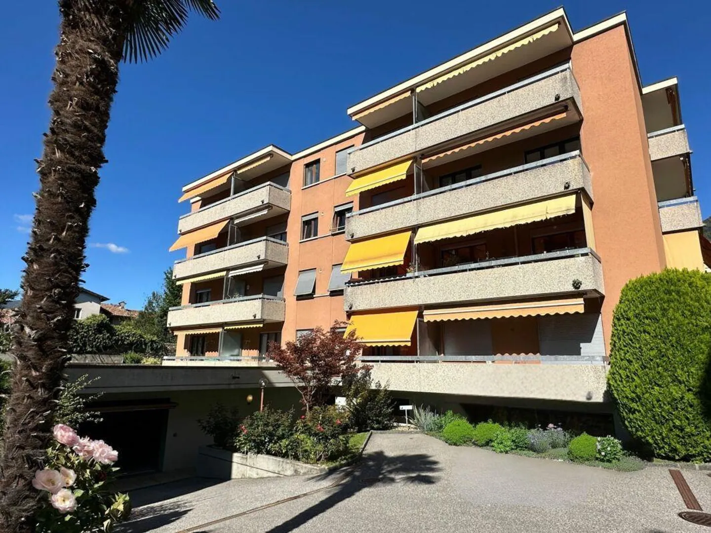 Helles 2,5-Zimmer-Apartment, renoviert, in zentraler Lage in Mendrisio - Foto 9 von 10