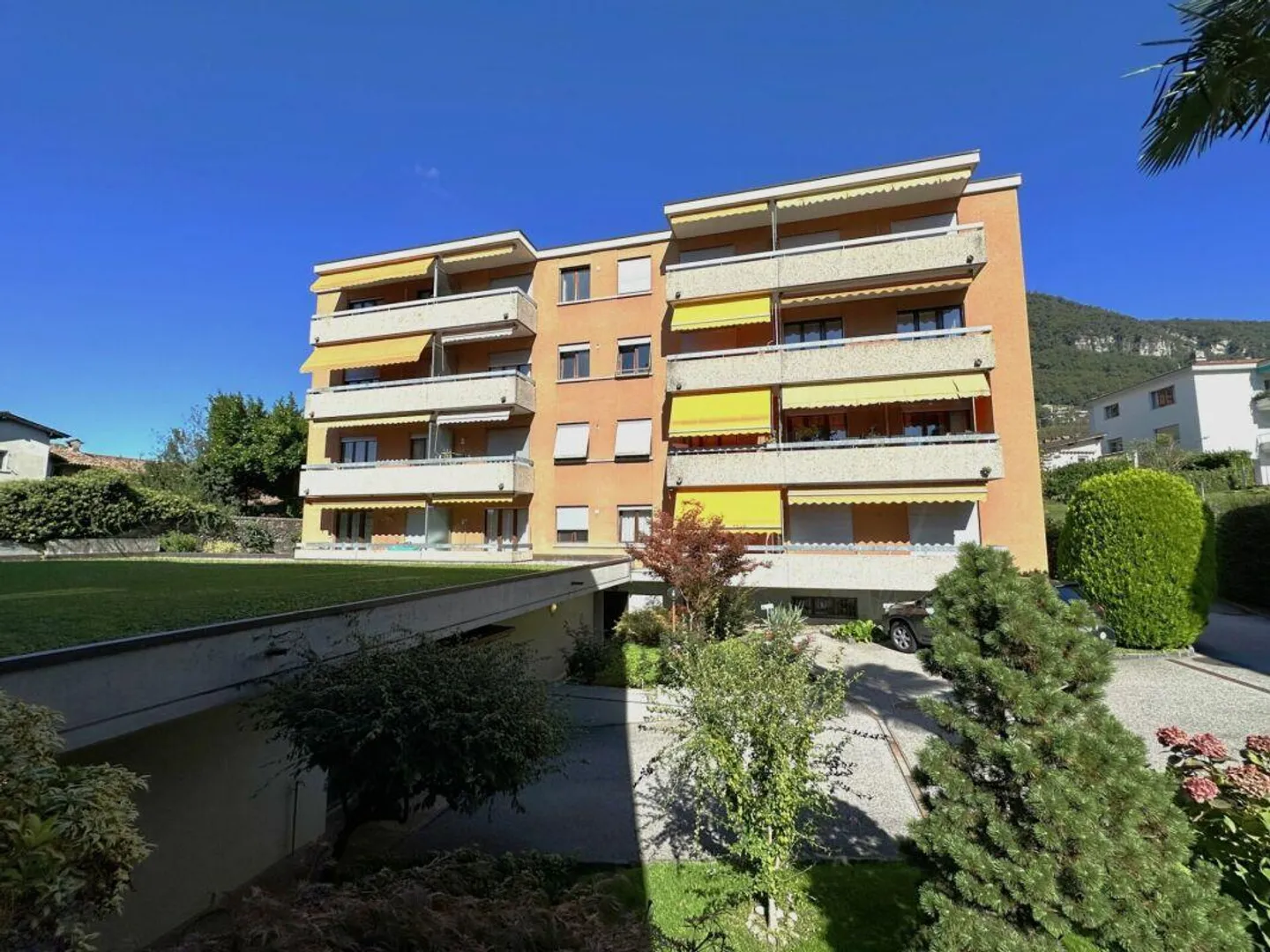 Helles 2,5-Zimmer-Apartment, renoviert, in zentraler Lage in Mendrisio - Foto 10 von 10
