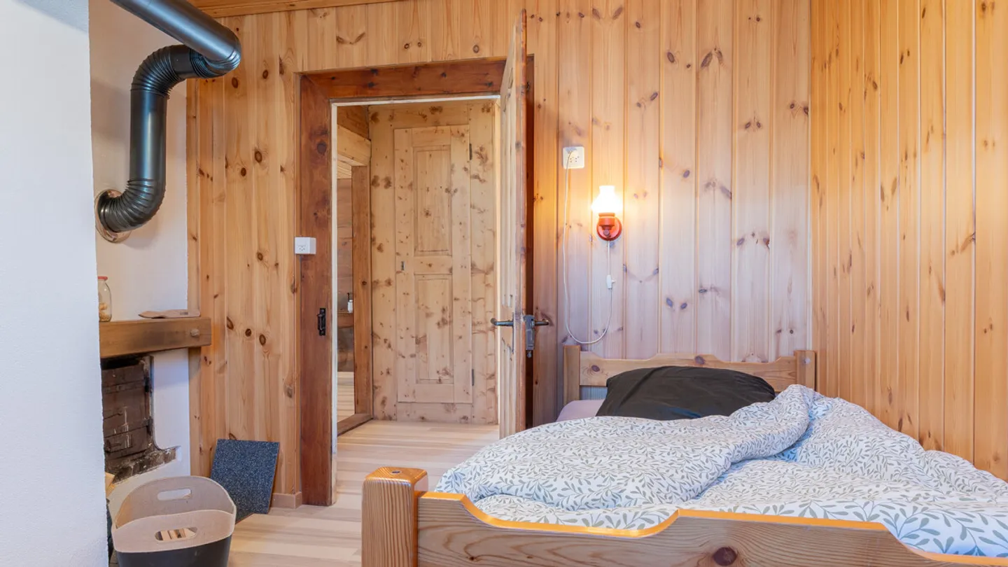 4-room apartment in historic Valais house in Unterbäch - Photo 11 of 13