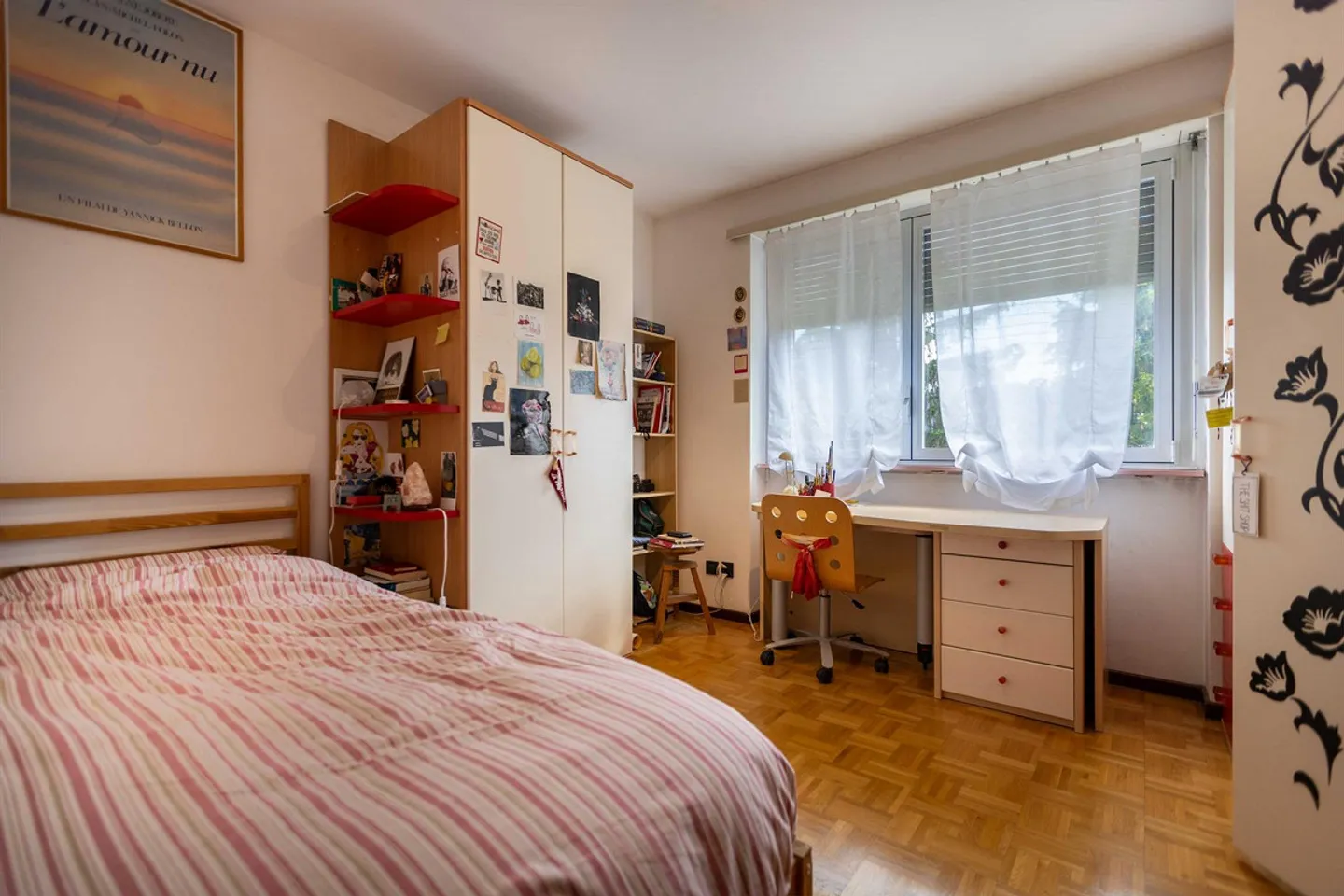 GROßES 5.5-ZIMMER-WOHNUNG MIT 3 TERRASSEN IN MORBIO INFERIORE - Foto 7 von 9