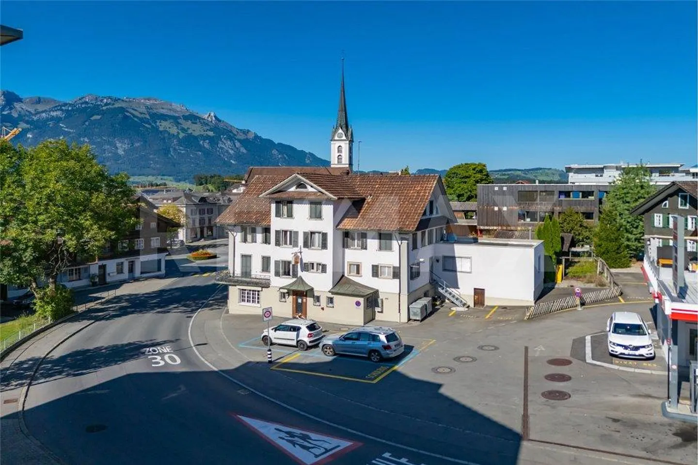 Edificio residenziale - Foto 1 di 8