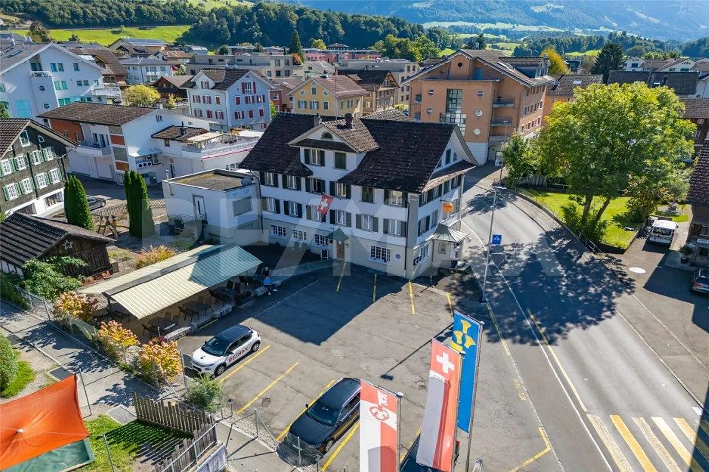 Edificio residenziale - Foto 2 di 8