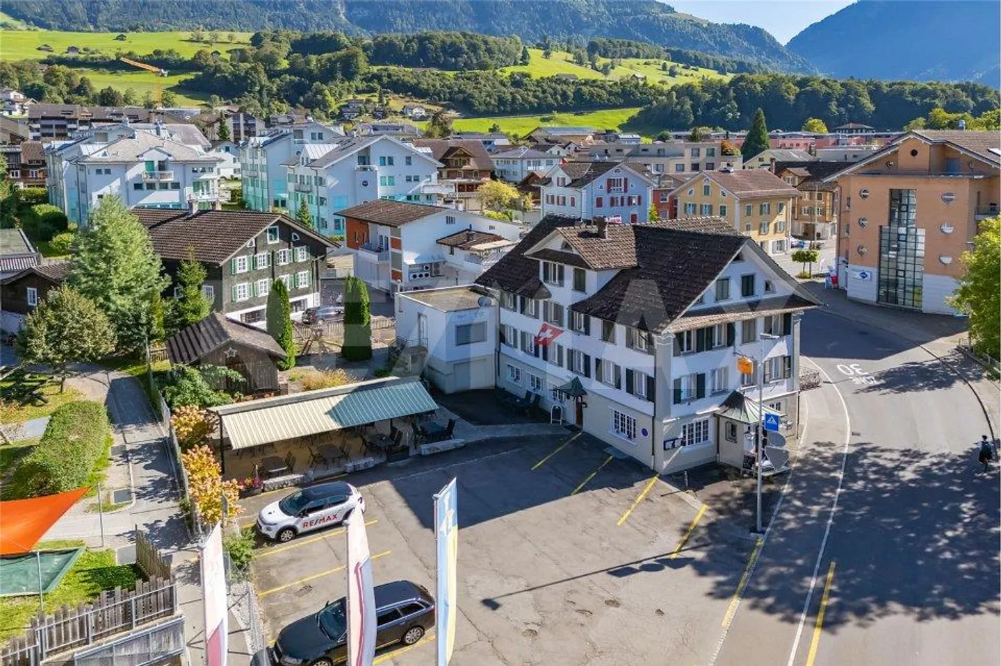 Edificio residenziale - Foto 3 di 8