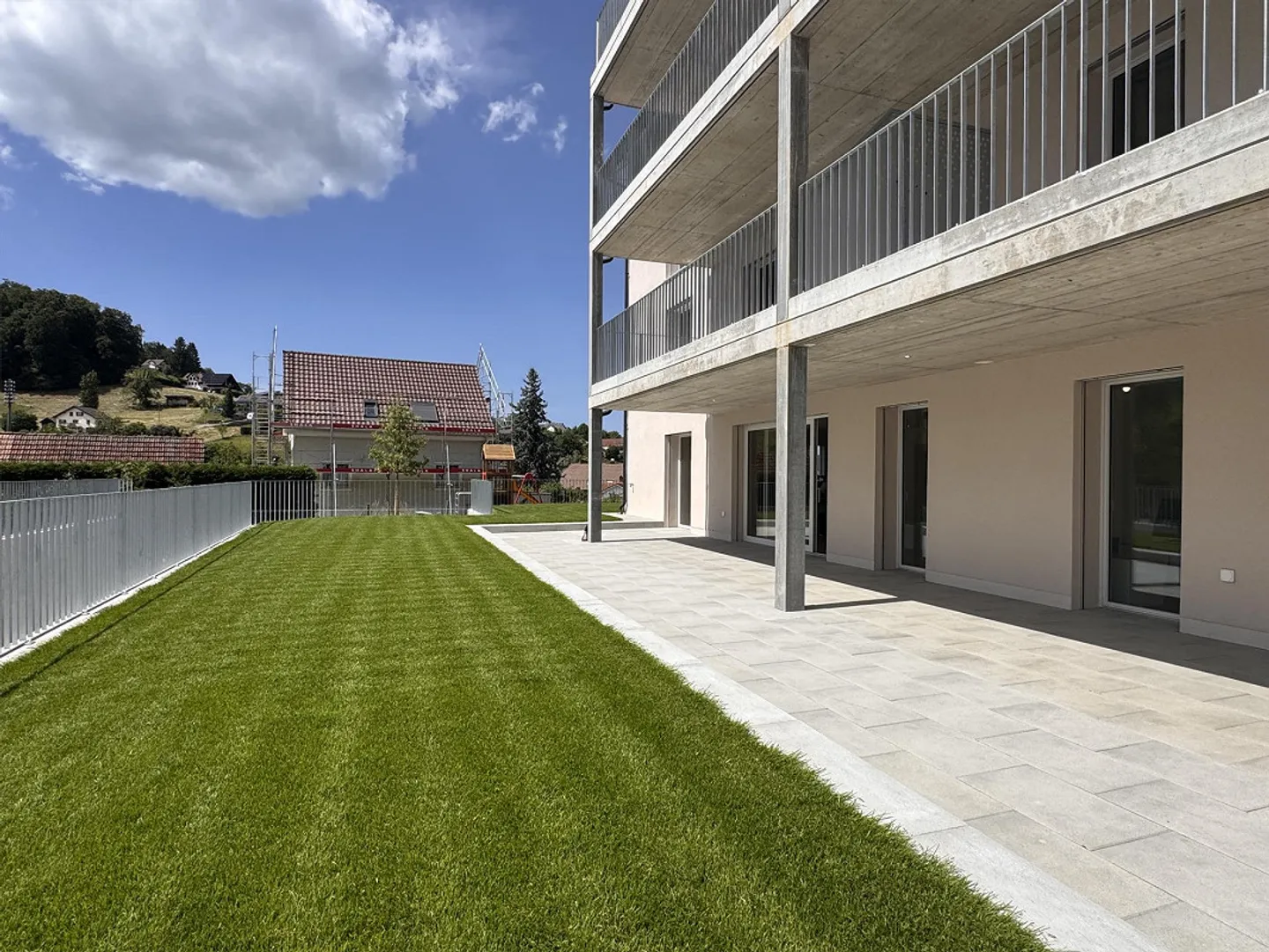 Exclusive 6-room garden apartment with 200 m² of living space – in a new building! - Photo 4 of 13