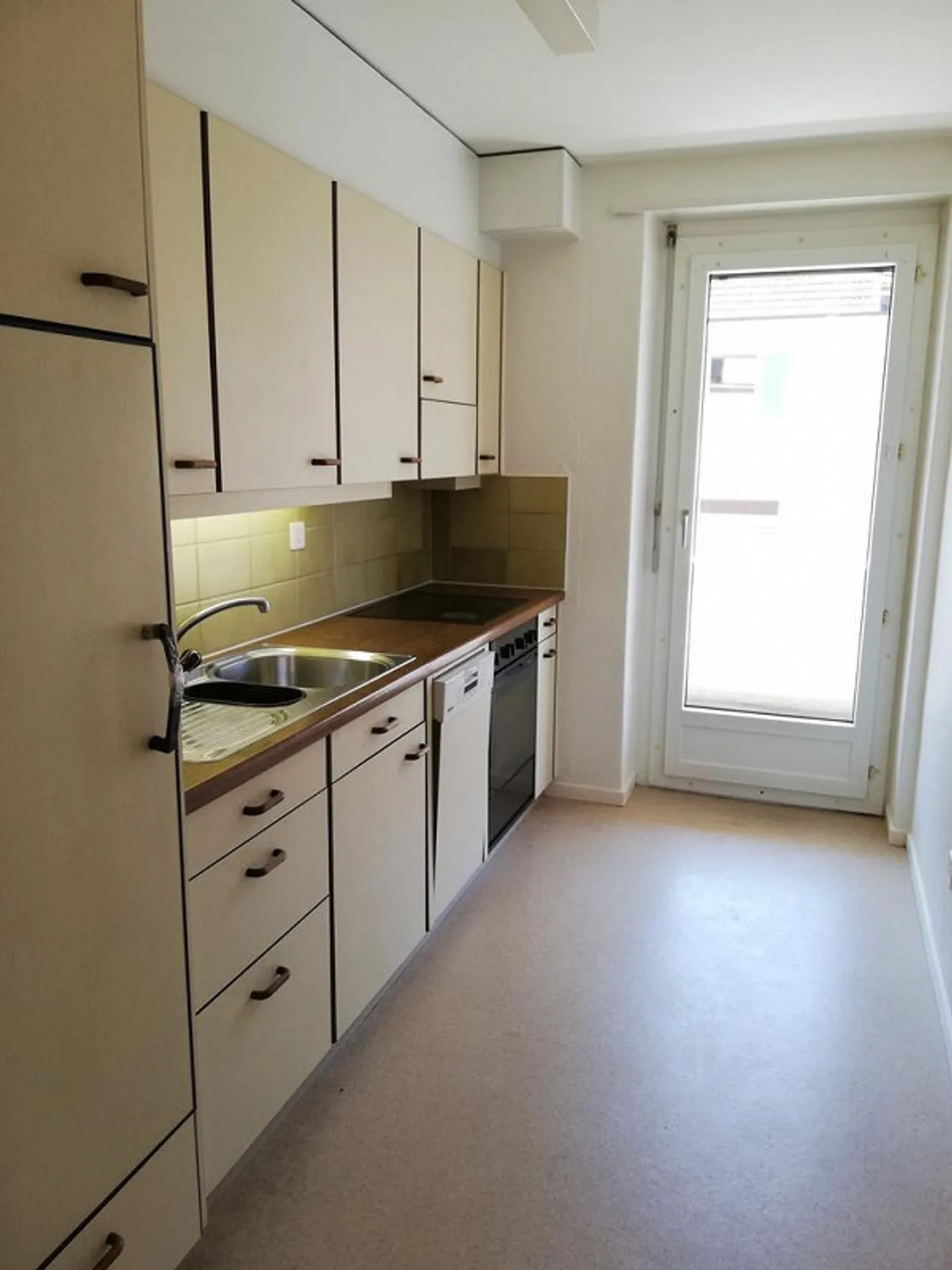 Appartamento accogliente vicino a Tellplatz - Foto 3 di 8