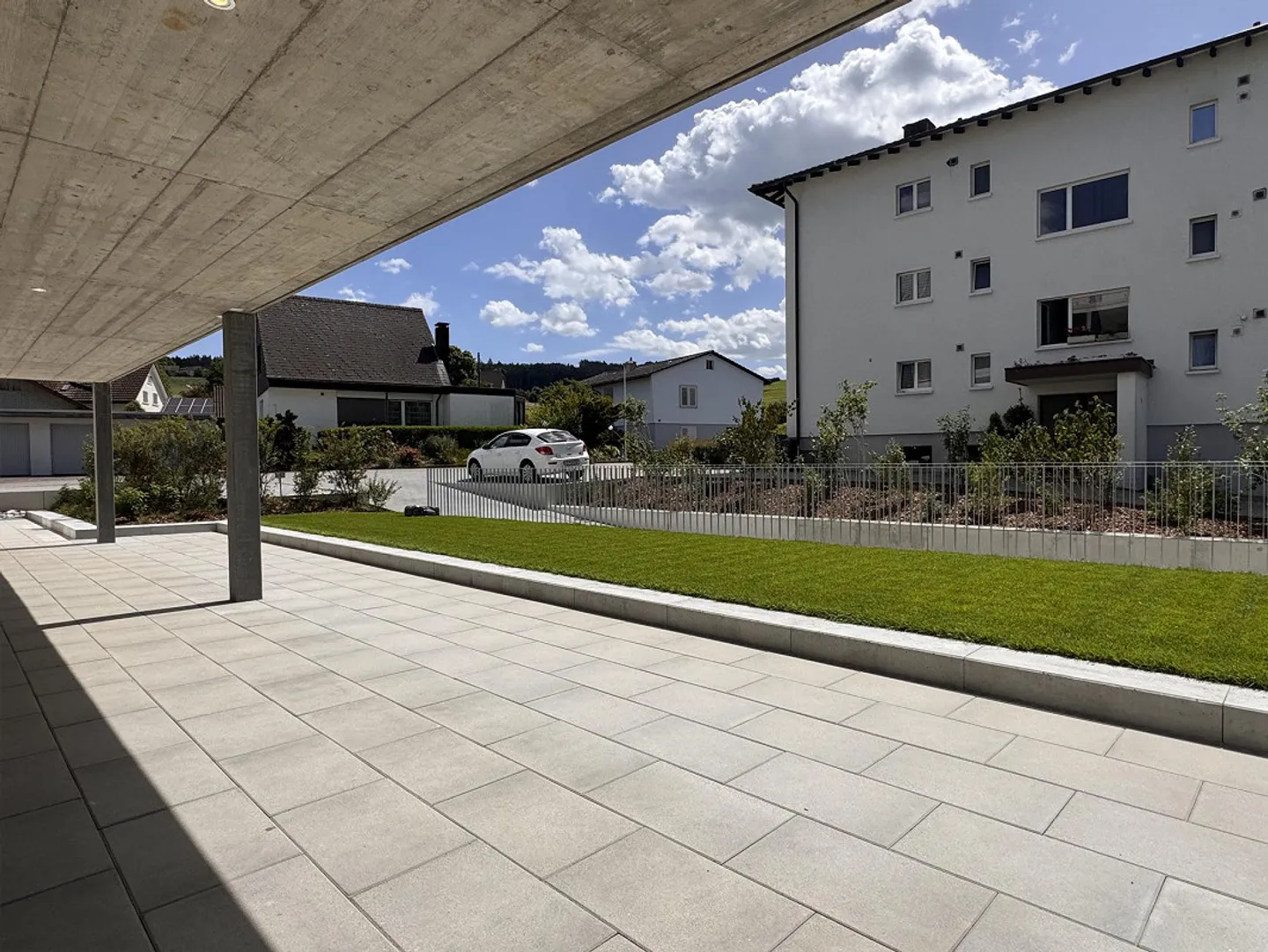 Exclusive 6-room garden apartment with 200 m² of living space – in a new building! - Photo 5 of 13