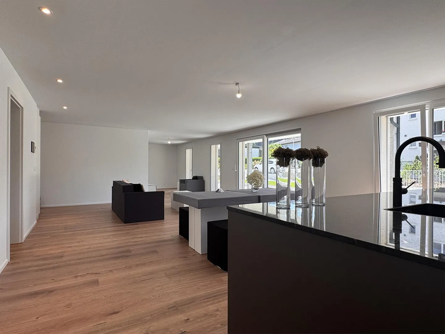 Exclusive 6-room garden apartment with 200 m² of living space – in a new building! - Photo 7 of 13