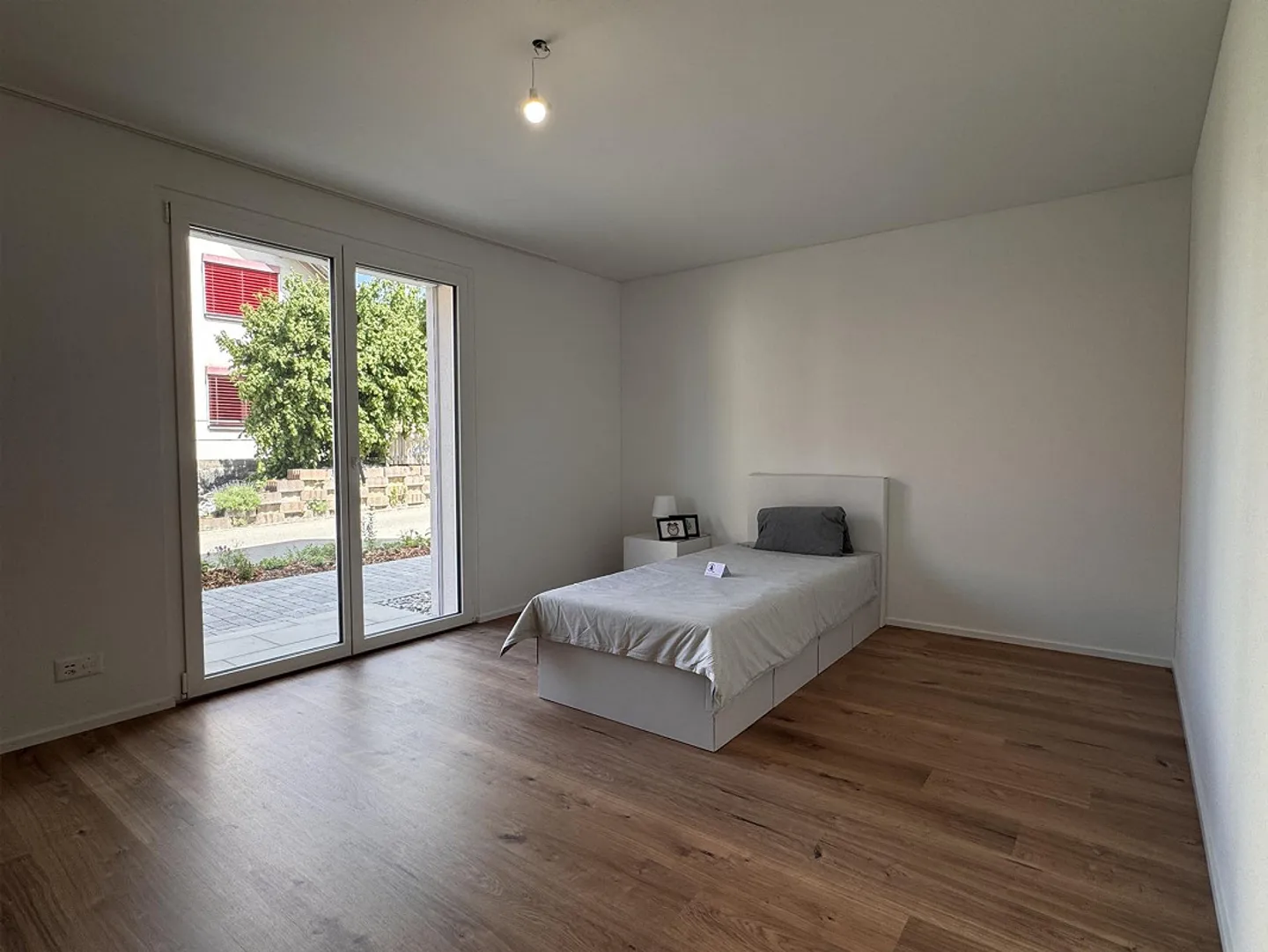 Exclusive 6-room garden apartment with 200 m² of living space – in a new building! - Photo 10 of 13