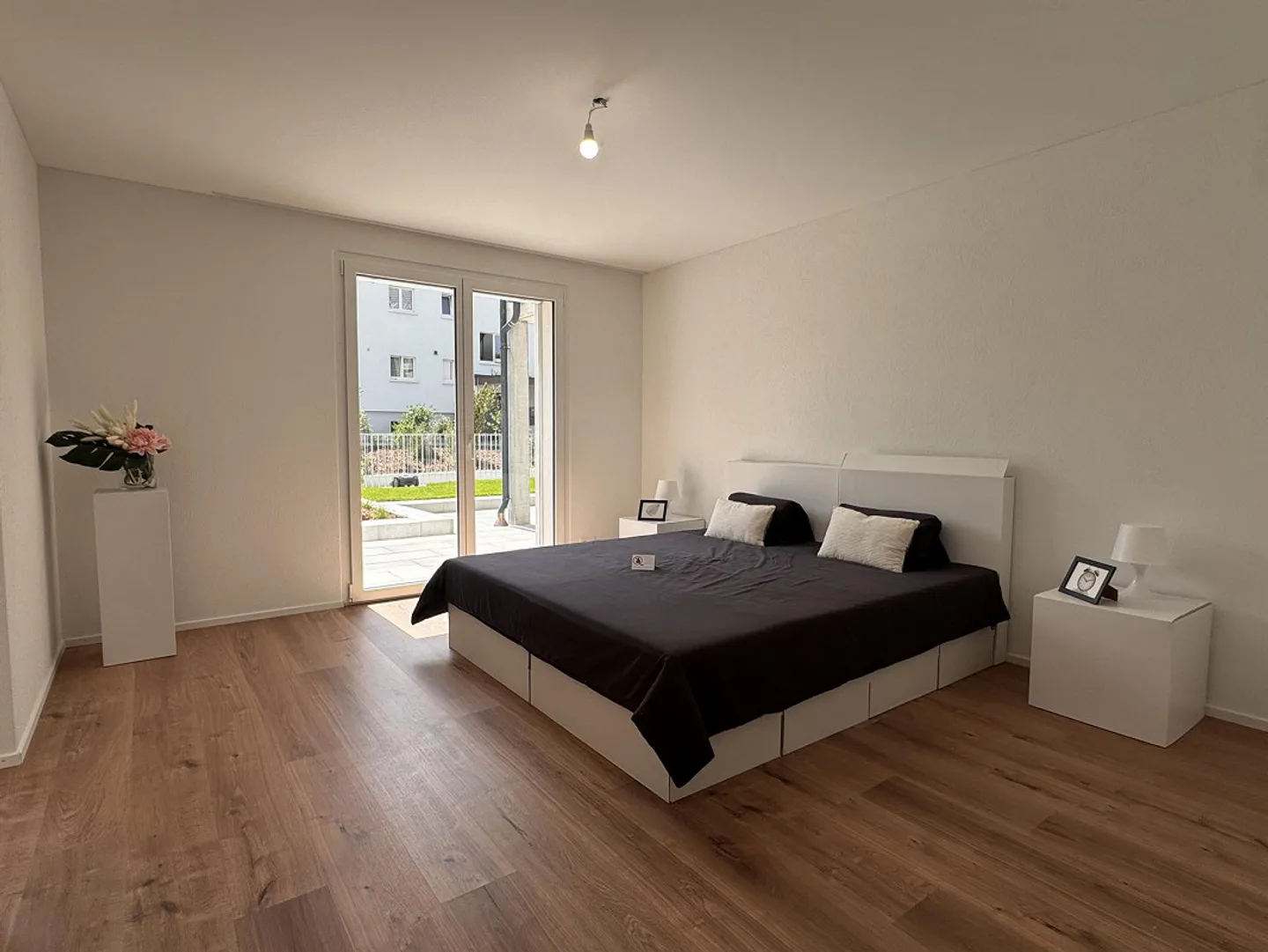 Exclusive 6-room garden apartment with 200 m² of living space – in a new building! - Photo 11 of 13