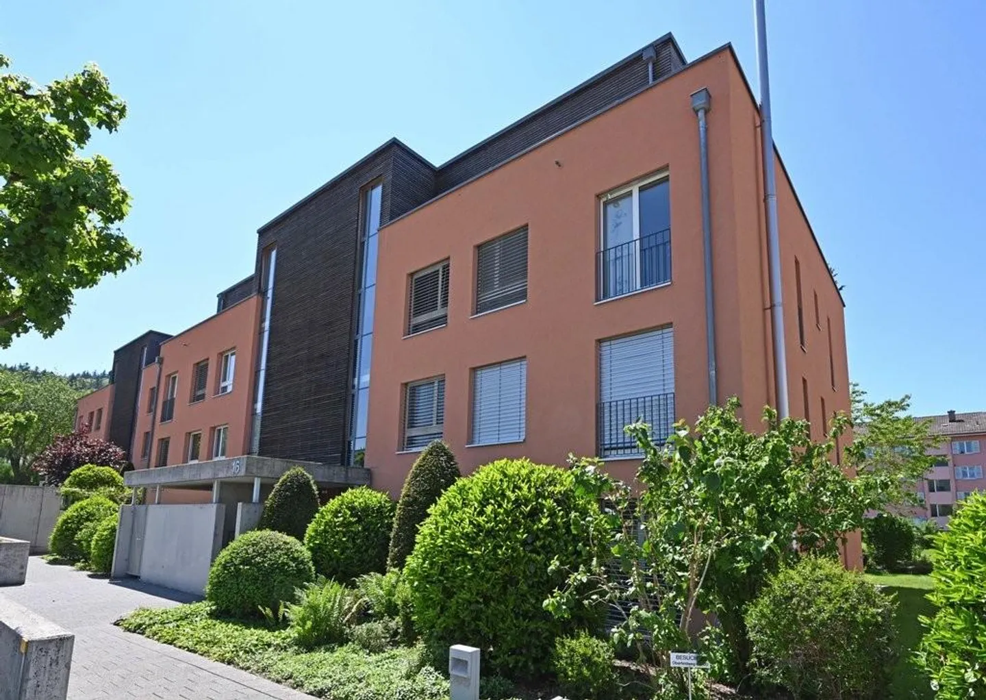 Moderne 5.5-Zimmer-Wohnung - Foto 1 von 12