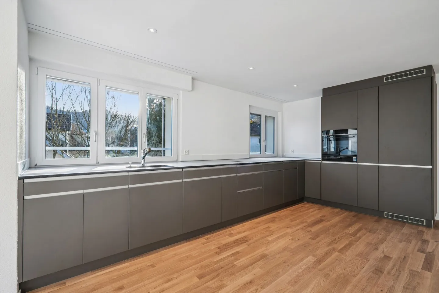 Modernes 3.5-Zimmer Apartment in Zürich - Foto 4 von 11