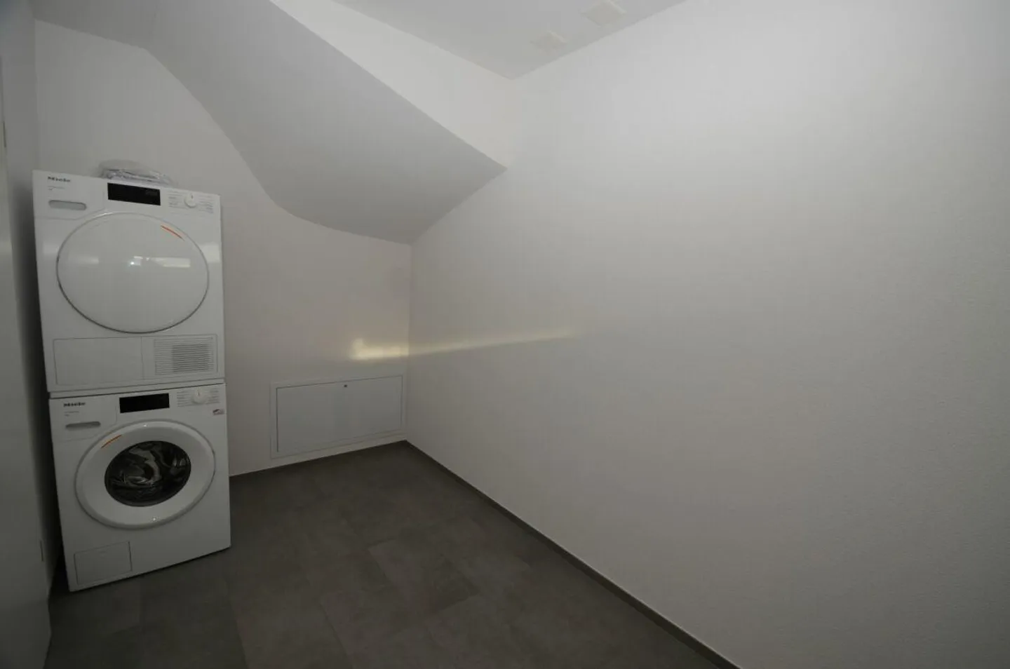 Beautiful Maisonette Apartment in 8500 Frauenfeld - Photo 9 of 15