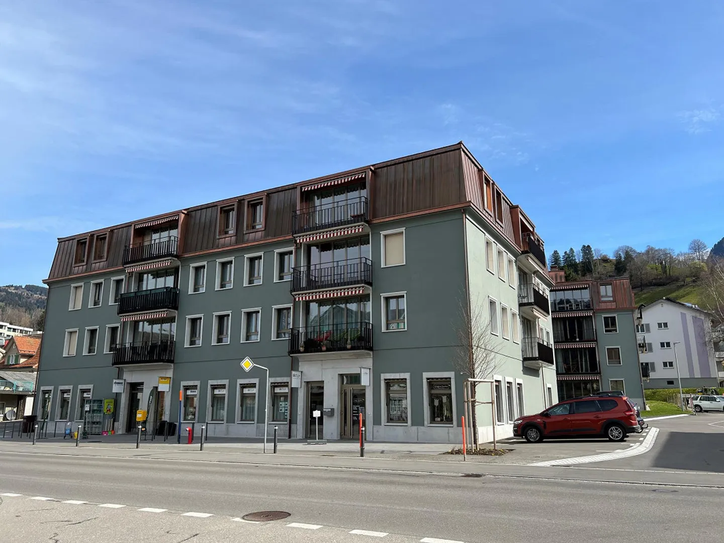 Gepflegte 3.5-Zimmerwohnung im Zentrum von Nesslau - Photo 1 sur 12